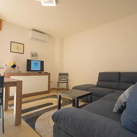 Sweet Holidays - Berchida 6 - E Centro A Piedi A Διαμέρισμα *